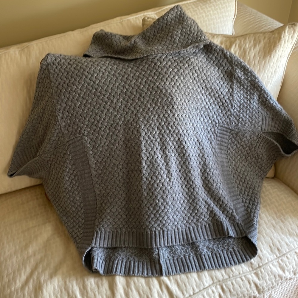 Poncho sweater